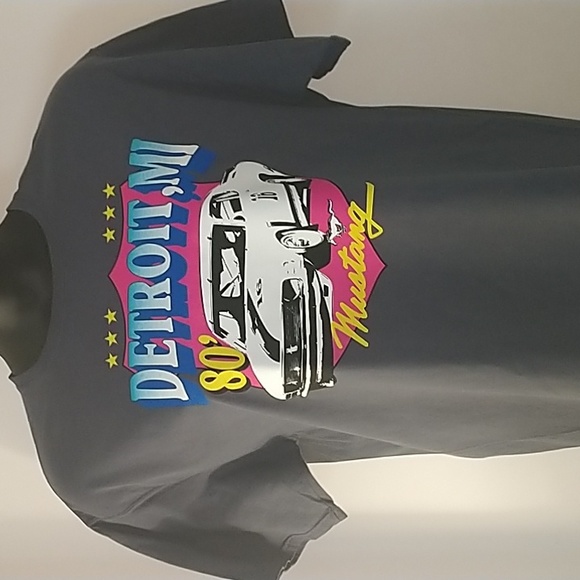 Officially Licensed Detroit Ford Mustang T-shirt - Picture 1 of 3